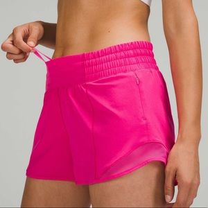 NWT Lululemon Sonic Pink Hotty Hot HR 2.5” Short 8